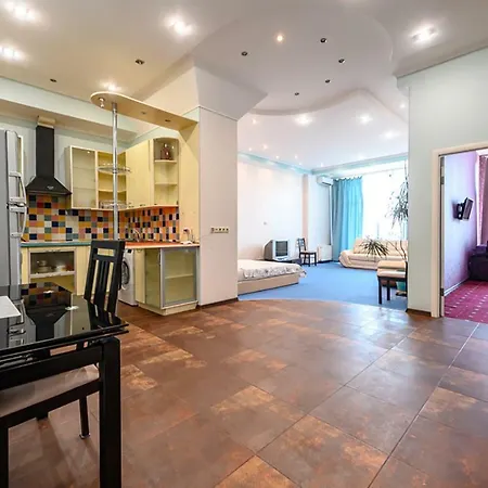Апартаменти Beautiful In The Elite Building, 2-bedroom *