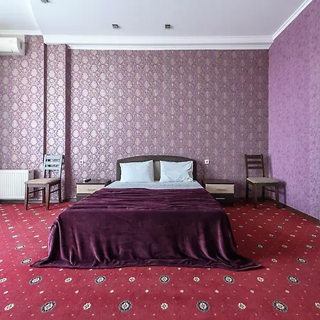 Beautiful In The Elite Building, 2-bedroom Apartment